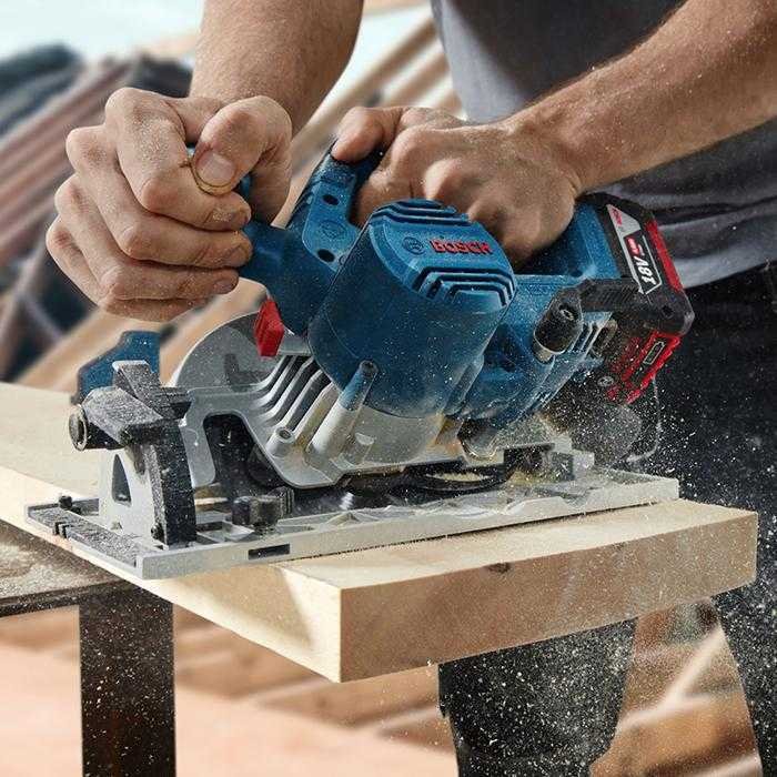 BOSCH GKS 185-LI BRUSHLESS CIRCULAR SAW 18VOLT 165MM (UNIT ONLY) - Image 4