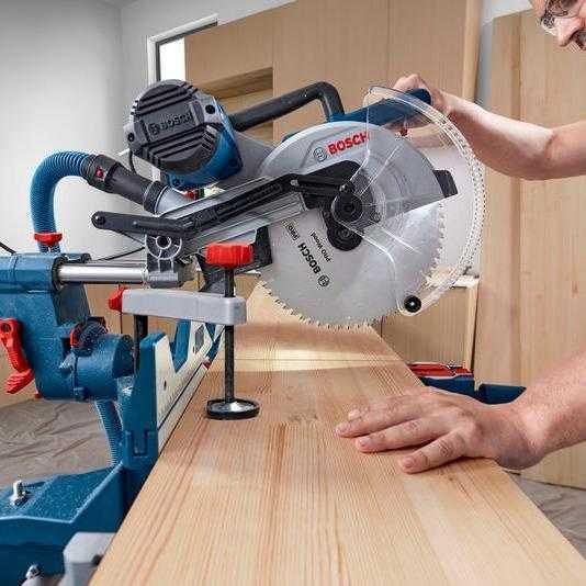 BOSCH GCM 340-305 D MITER SAW WITH DUAL BEVEL 1800W 305MM - Image 4
