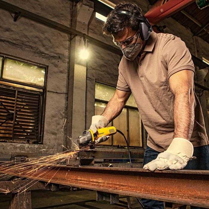 STANLEY SG5100 SMALL ANGLE GRINDER 580WATT 100MM 12000 RPM - Image 5